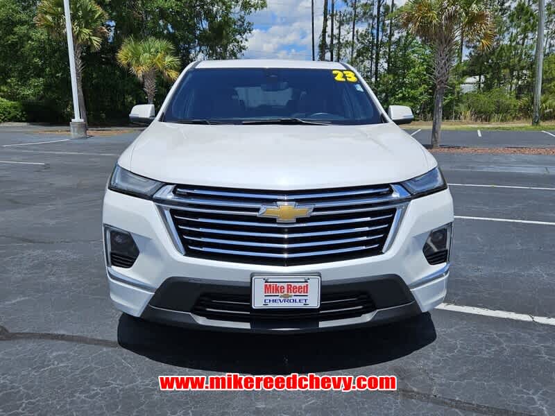 2023 Chevrolet Traverse Premier photo 2