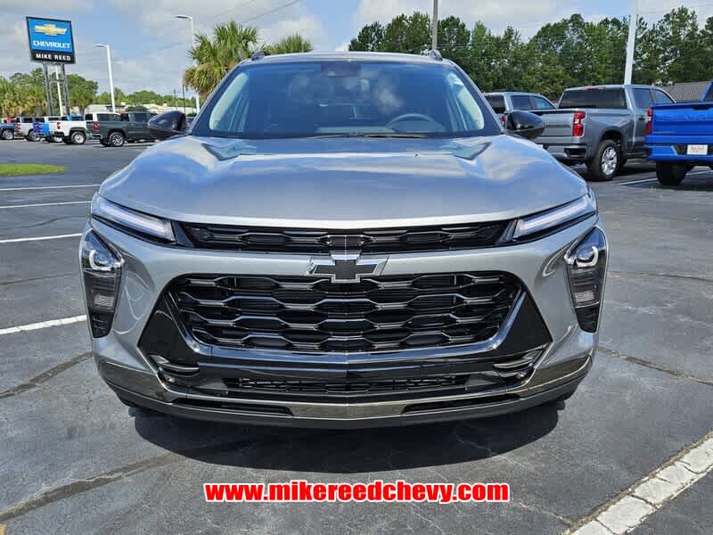 2025 Chevrolet Trax ACTIV photo 2