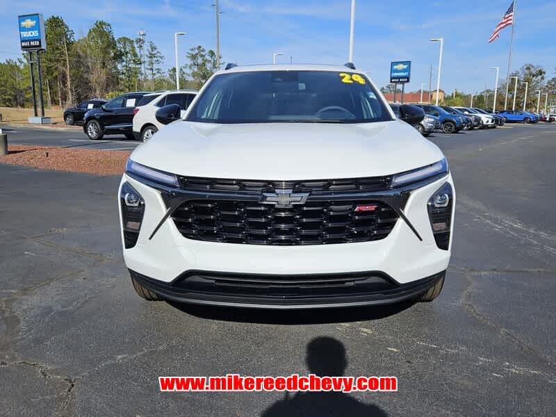 Used 2024 Chevrolet Trax RS with VIN KL77LJE22RC132174 for sale in Hinesville, GA