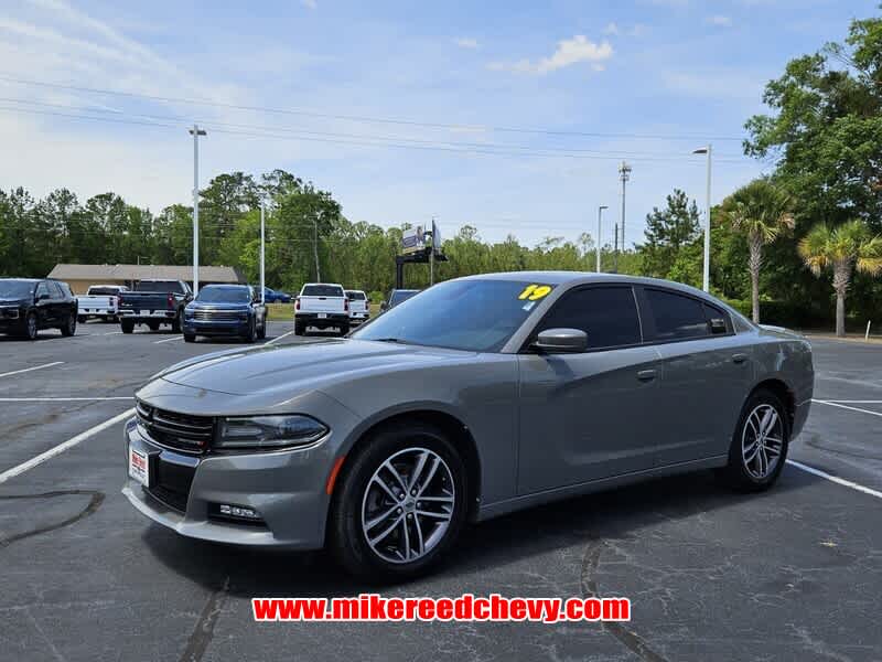 2019 Dodge Charger SXT photo 3