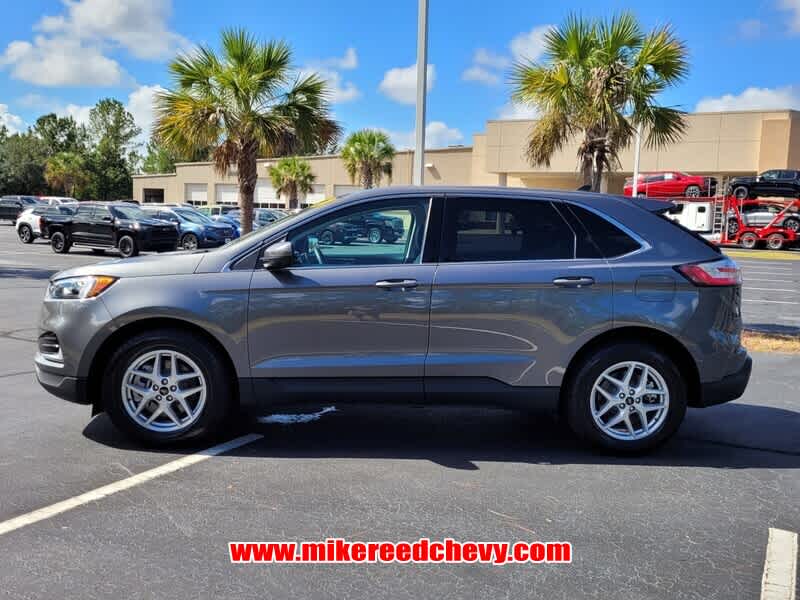 2024 Ford Edge SEL photo 2