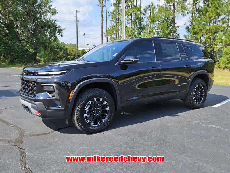 2026 Chevrolet Traverse Z71 photo 3