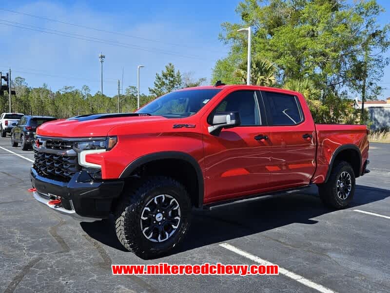 2025 Chevrolet Silverado 1500 ZR2 photo 3
