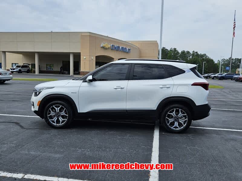 2022 Kia Seltos EX photo 4