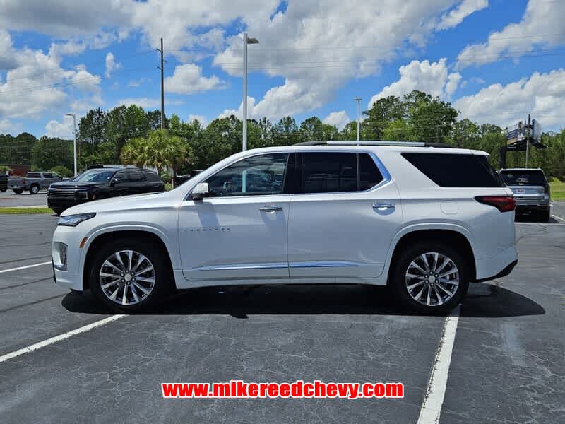 2023 Chevrolet Traverse Premier photo 4