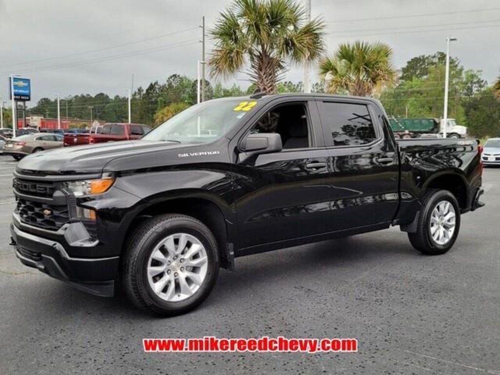Used 2022 Chevrolet Silverado 1500 4WD Crew Cab 147 Custom Crew Cab Pickup