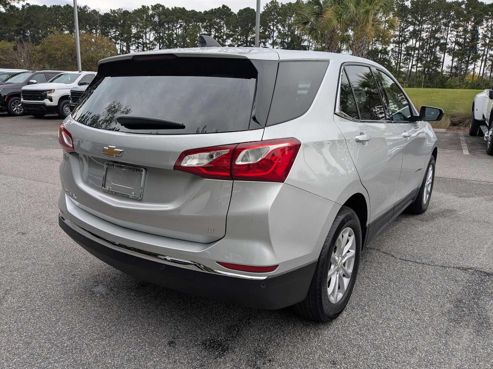 2020 Chevrolet Equinox LT photo 3