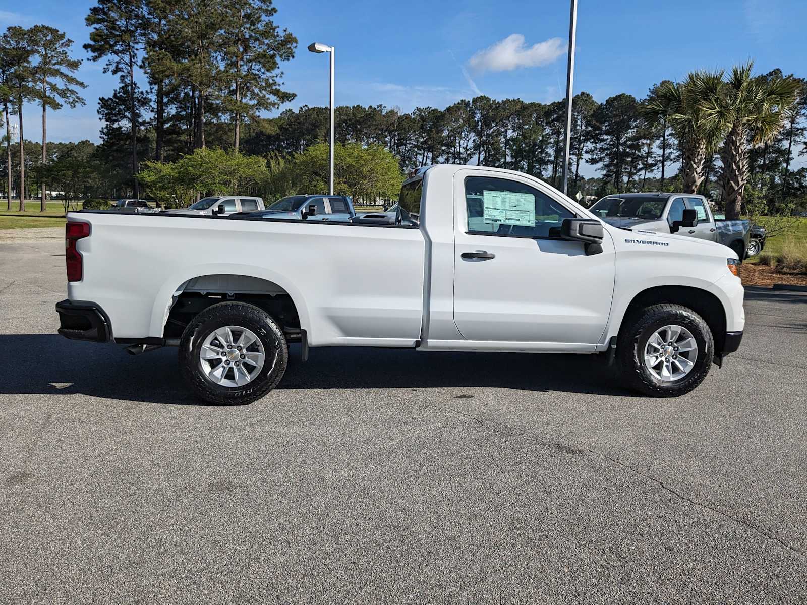 2025 Chevrolet Silverado 1500 photo 3