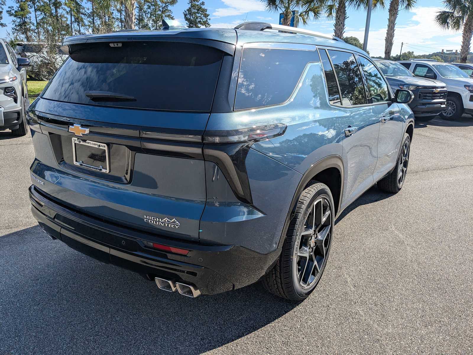 2026 Chevrolet Traverse High Country photo 2