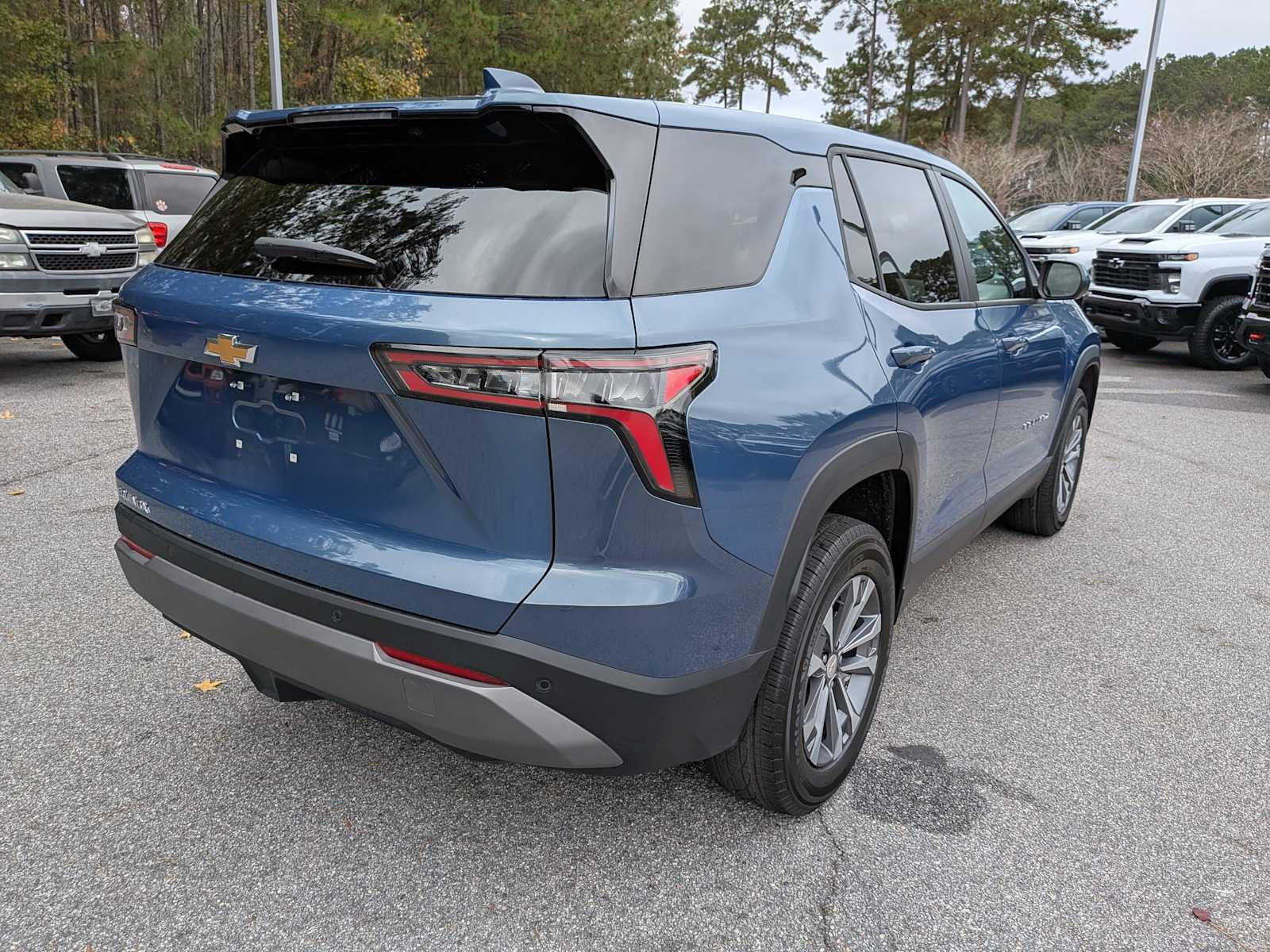 2026 Chevrolet Equinox LT photo 3