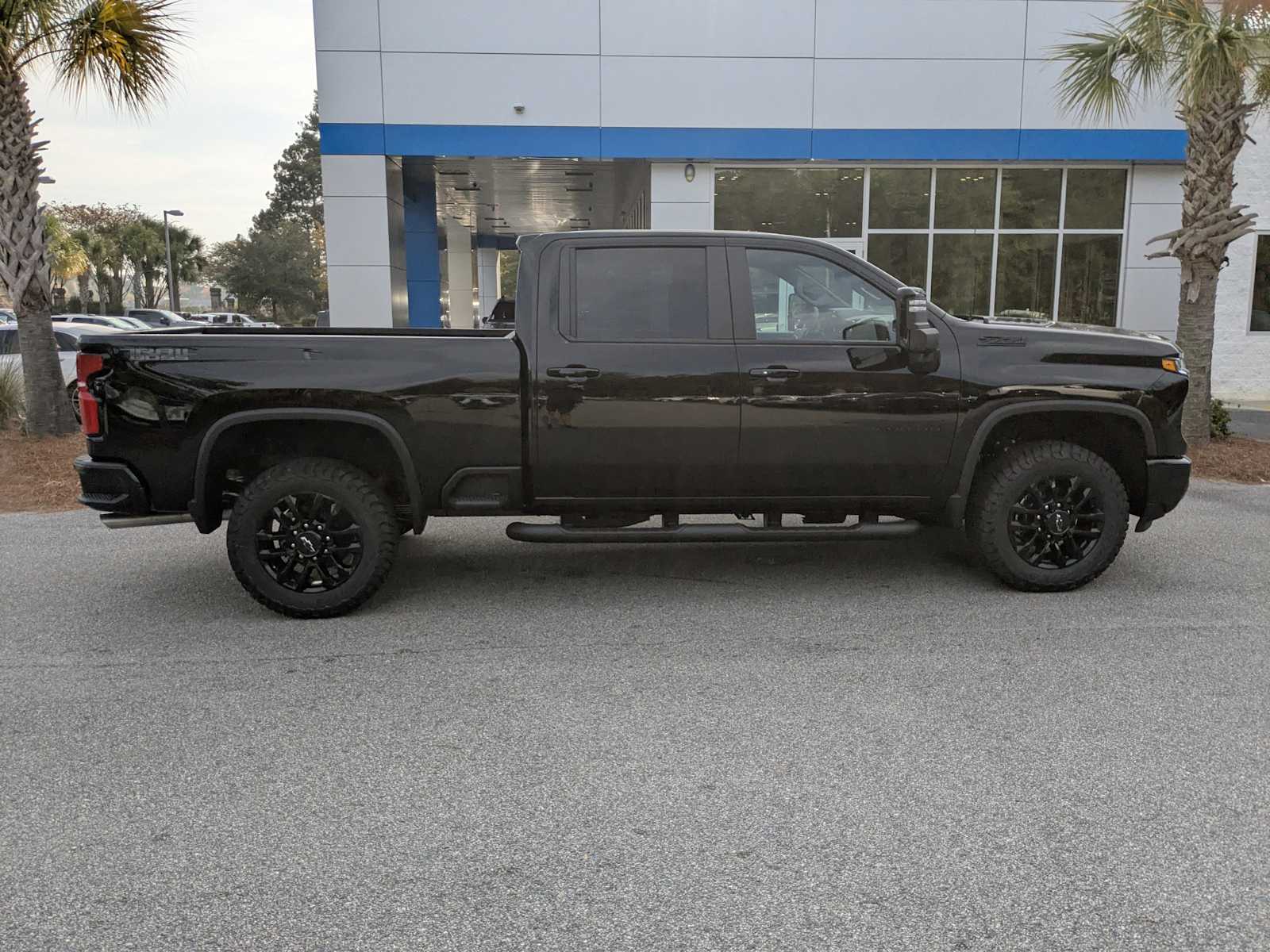 2026 Chevrolet Silverado 2500HD LT photo 2