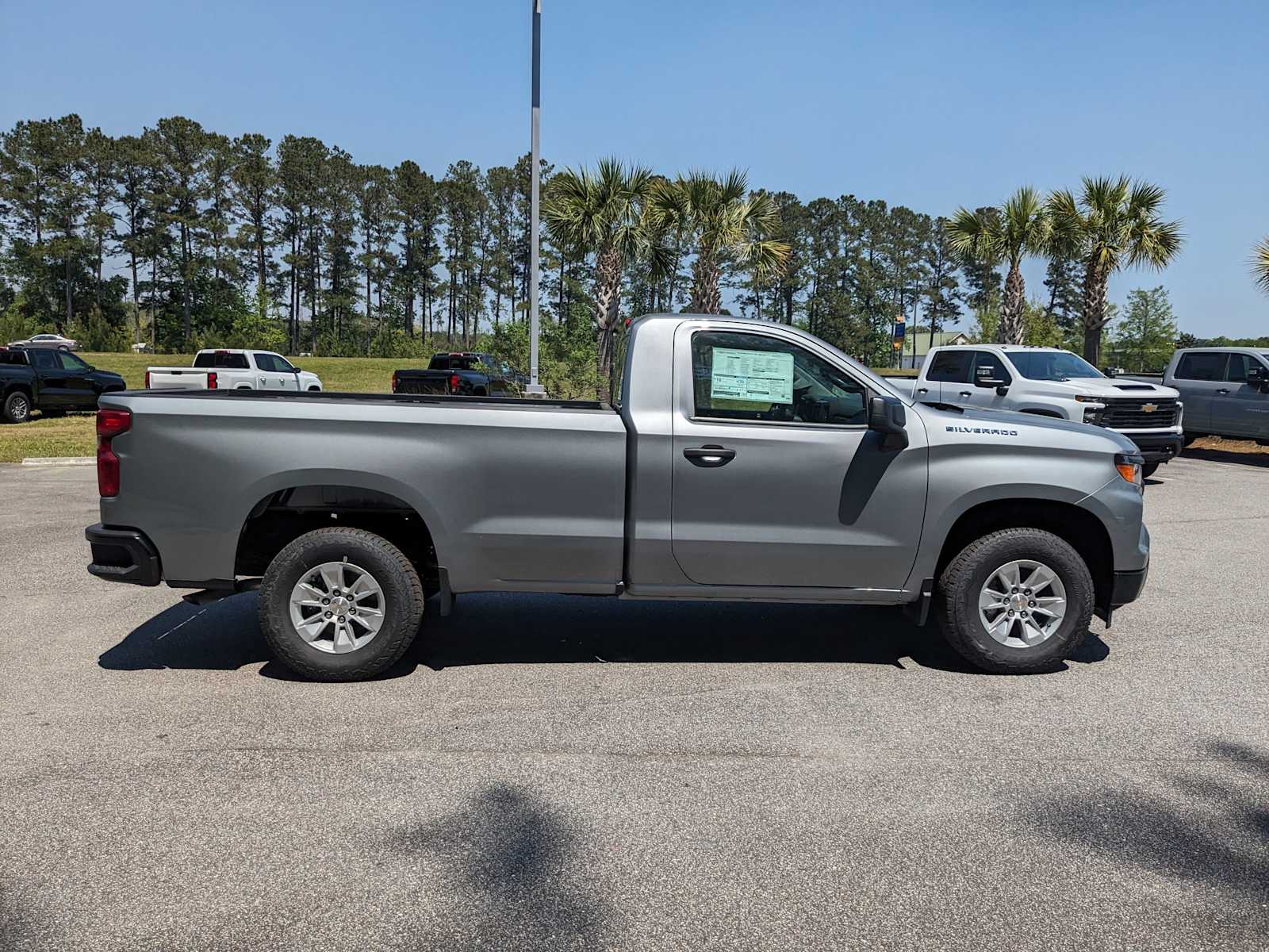 2025 Chevrolet Silverado 1500 photo 3