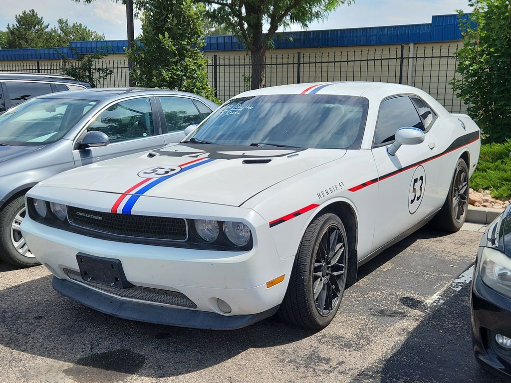 2014 Dodge Challenger R/T photo 2