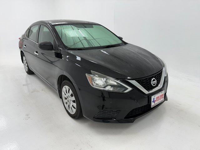 2019 Nissan Sentra S photo 2