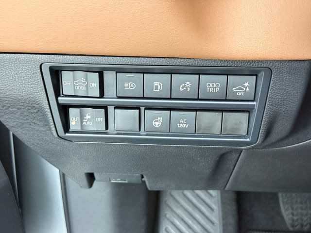 2026 Toyota Tundra 1794 Edition - Photo 10