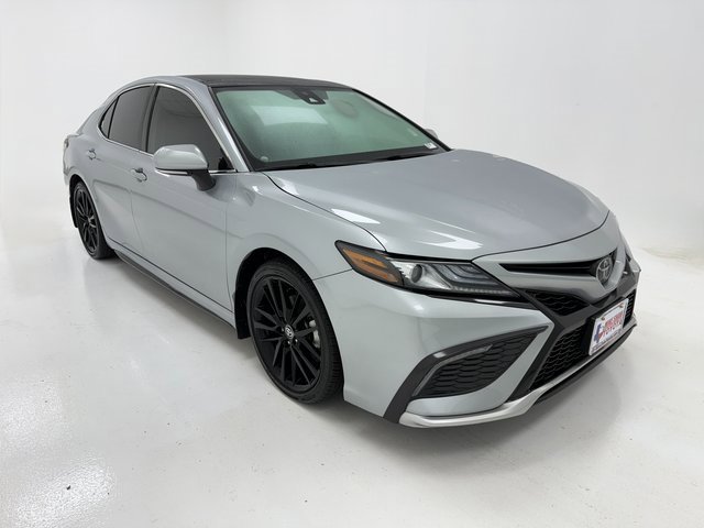 2023 Toyota Camry XSE photo 2