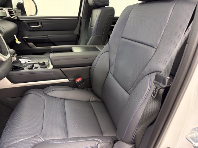 2026 Toyota Tundra Platinum - Photo 28