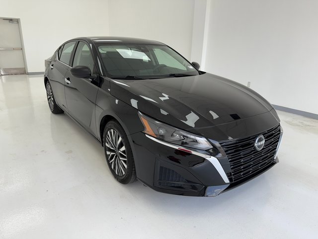 Used 2024 Nissan Altima SV with VIN 1N4BL4DV7RN398293 for sale in Corpus Christi, TX