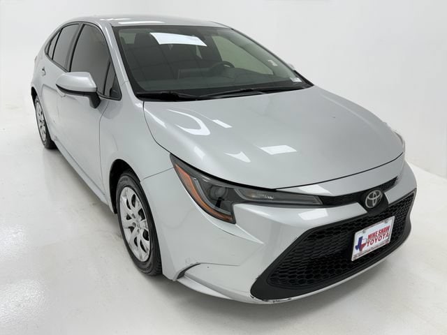Used 2021 Toyota Corolla LE with VIN JTDEPMAE8MJ157651 for sale in Robstown, TX