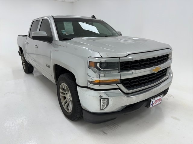 Used 2018 Chevrolet Silverado 1500 LT with VIN 3GCPCREC0JG607364 for sale in Robstown, TX