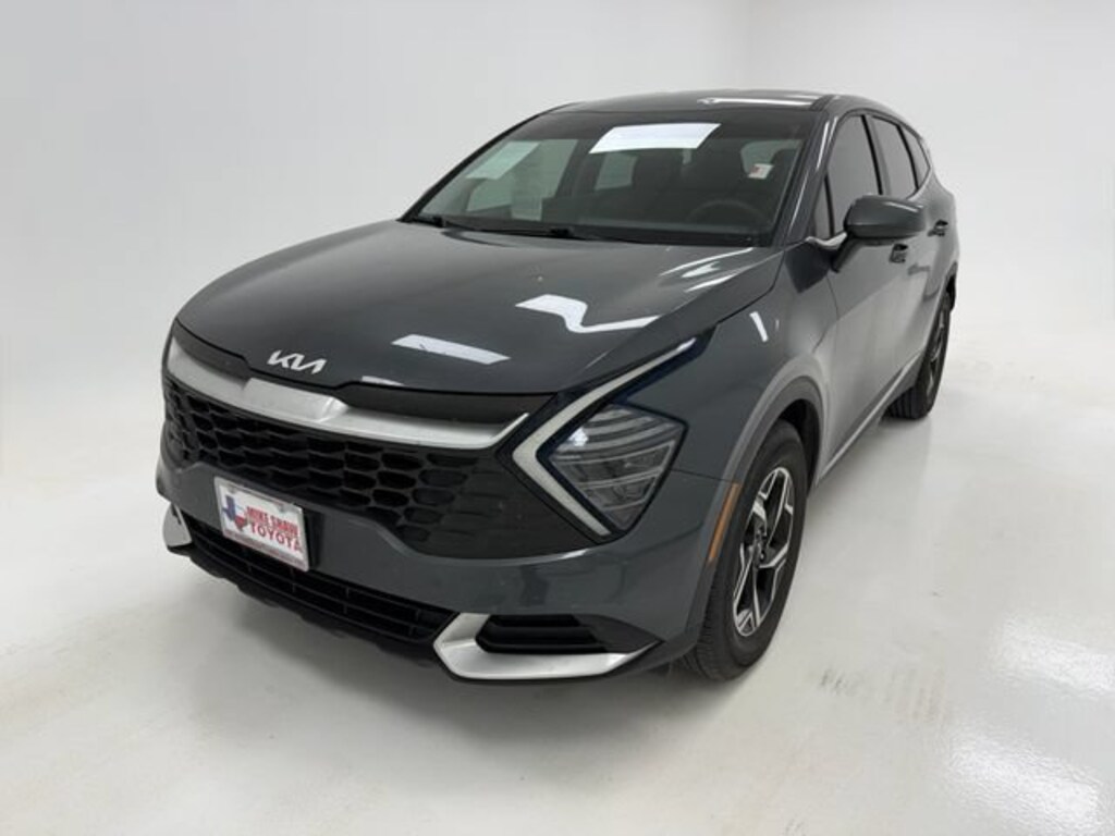 Used 2025 Kia Sportage LX SUV