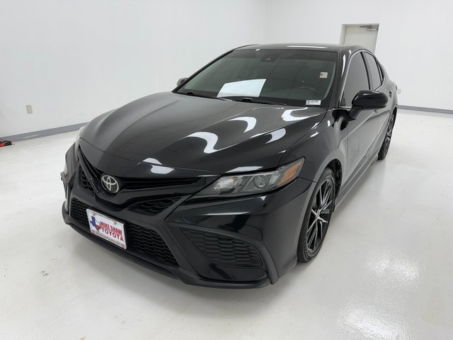 2021 Toyota Camry SE photo 4
