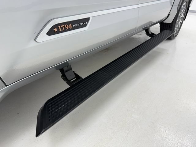 2026 Toyota Tundra 1794 Edition - Photo 8