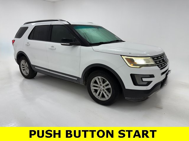 2017 Ford Explorer XLT's photo
