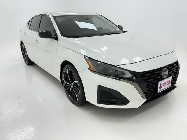 Used 2024 Nissan Altima SR with VIN 1N4BL4CVXRN314162 for sale in Robstown, TX