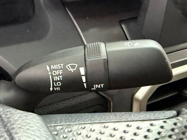 2026 Toyota Tacoma SR5 - Photo 13