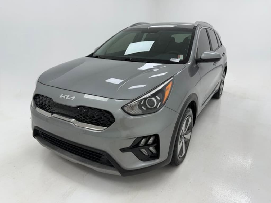 Used 2022 Kia Niro LX SUV