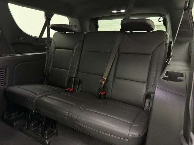 2023 Chevrolet Suburban Z71 - Photo 37