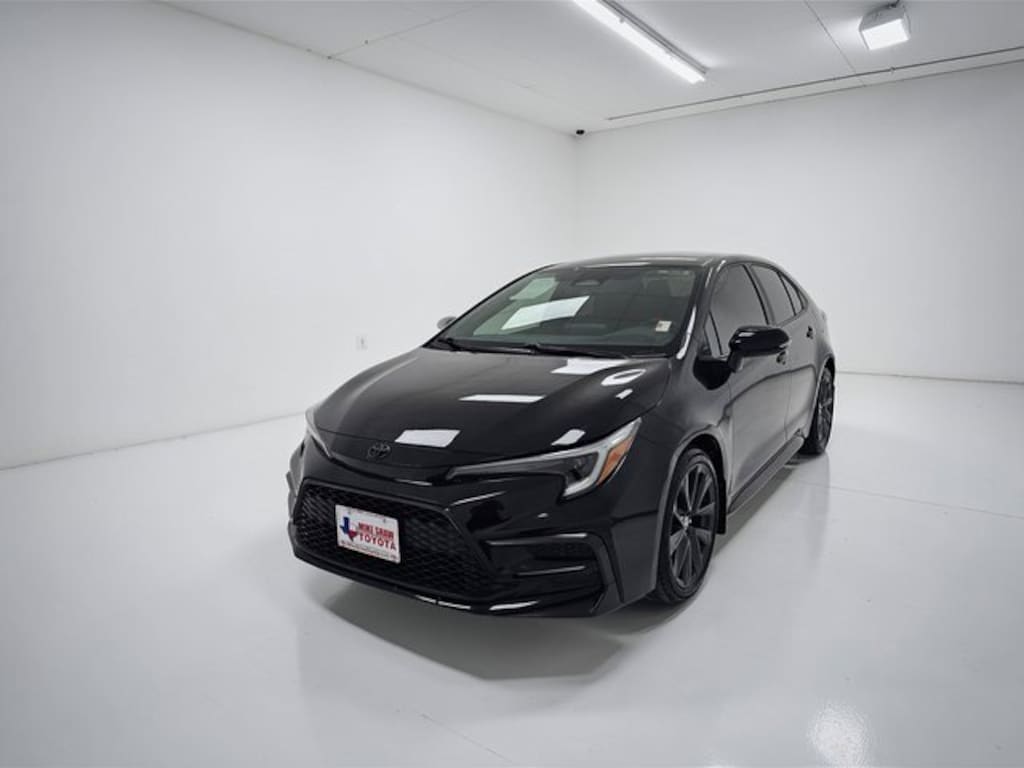 Used 2023 Toyota Corolla SE Sedan