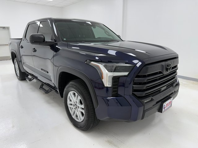 2023 Toyota Tundra SR5 photo 2