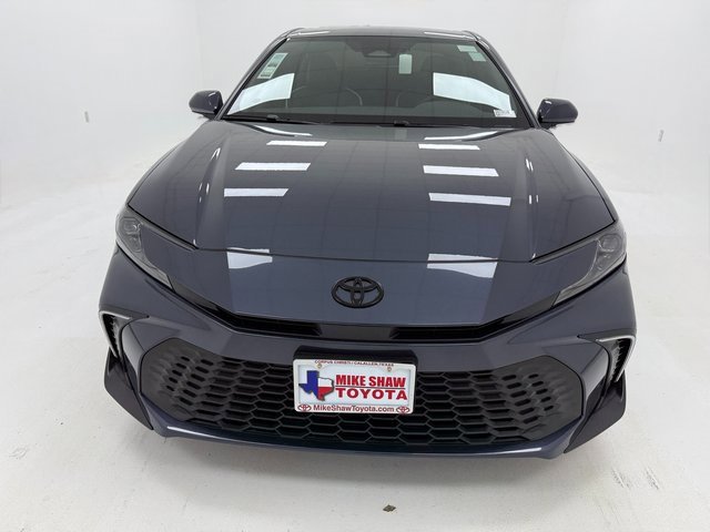 2026 Toyota Camry SE photo 3