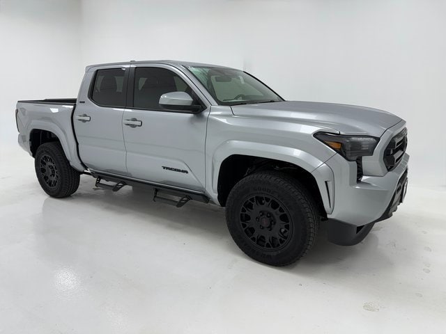 2026 Toyota Tacoma SR5's photo