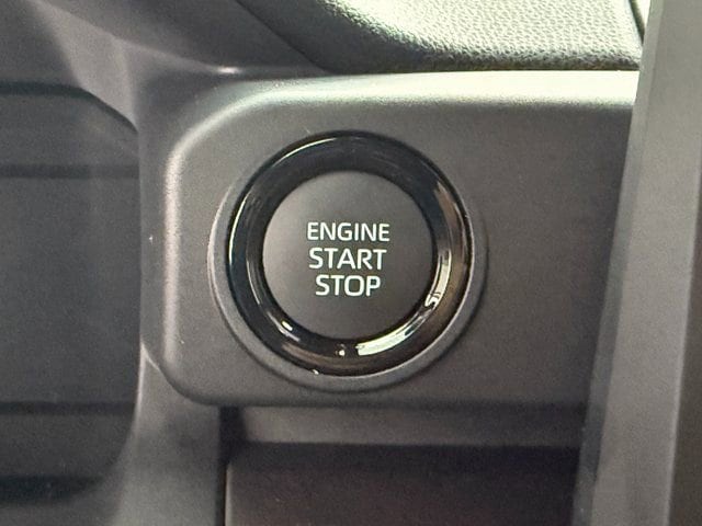 2026 Toyota Tacoma SR5 - Photo 15