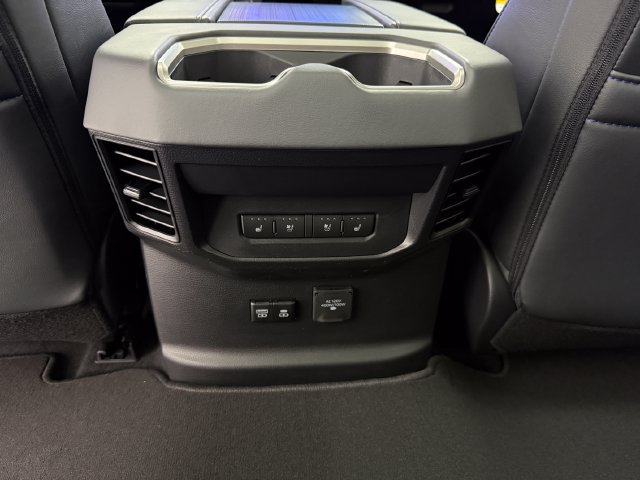 2026 Toyota Tundra Platinum - Photo 33