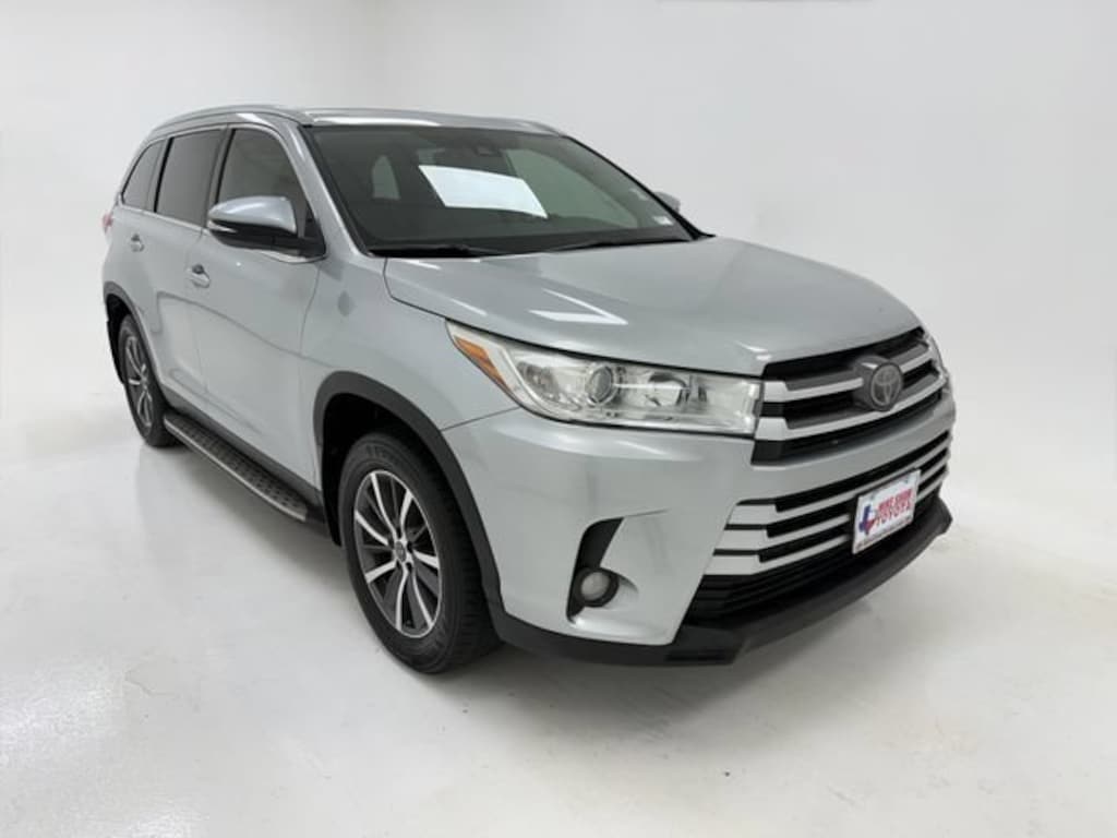Used 2019 Toyota Highlander XLE SUV
