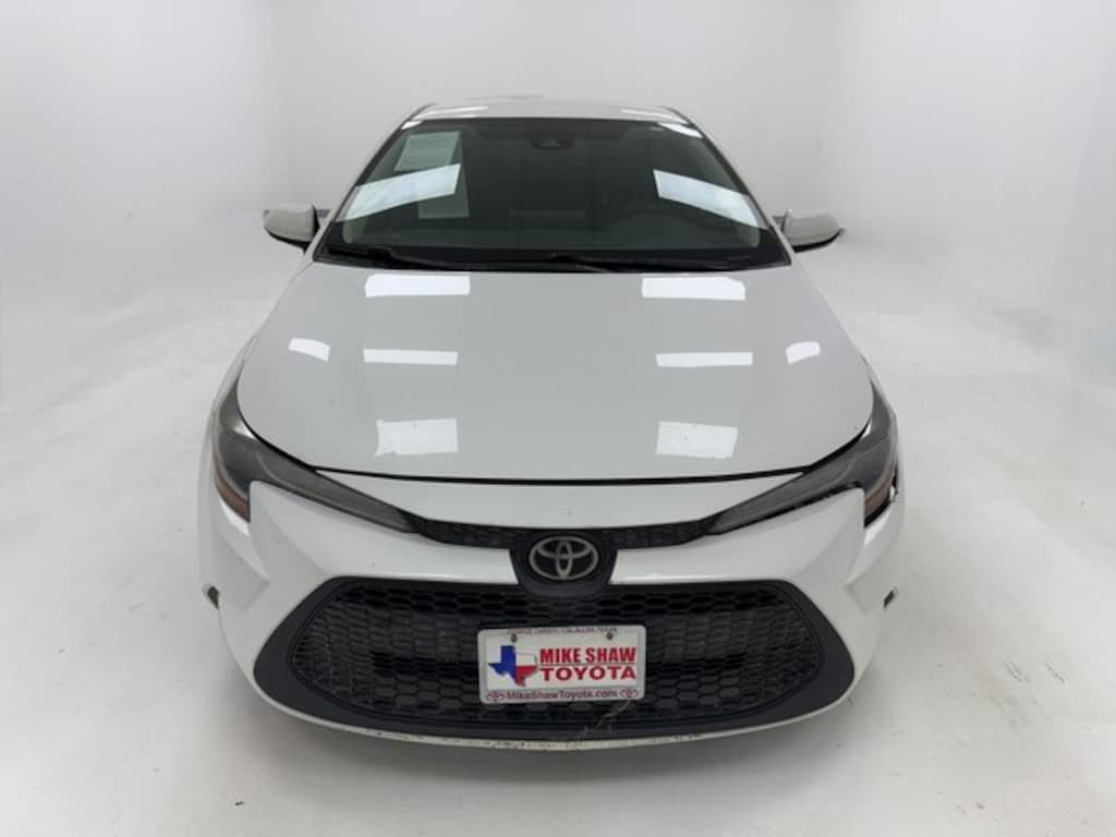 Used 2021 Toyota Corolla LE Sedan