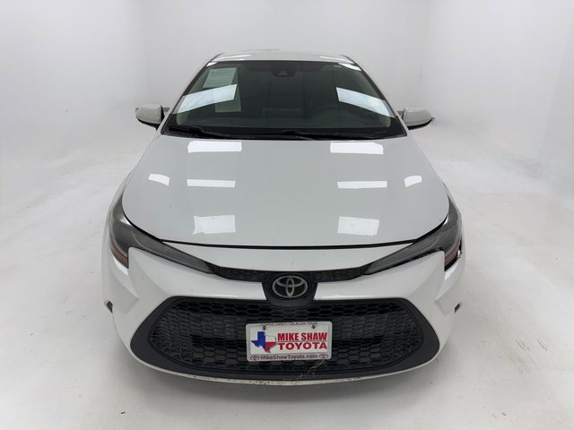 2021 Toyota Corolla LE photo 3
