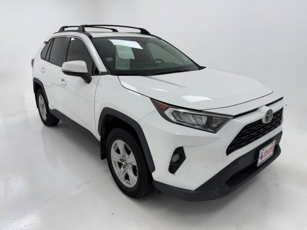 Used 2021 Toyota RAV4 XLE SUV
