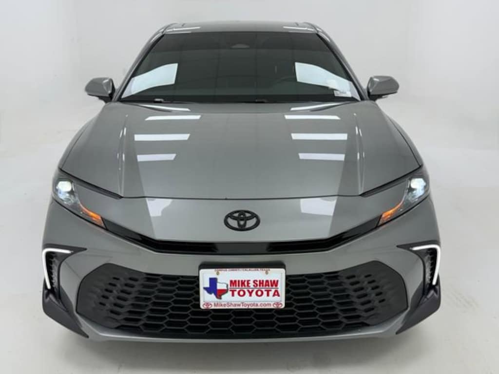 Used 2026 Toyota Camry SE Sedan