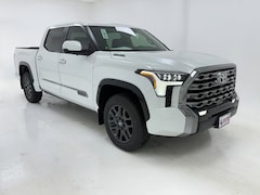 2026 Toyota Tundra i-FORCE MAX Platinum i-FORCE MAX Truck CrewMax