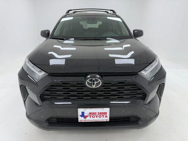 2025 Toyota RAV4 Hybrid LE photo 3