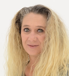 Staff member Laurie Gresham from ID_c30b3b252b21
