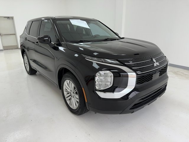 Used 2024 Mitsubishi Outlander ES with VIN JA4J3UA80RZ008223 for sale in Corpus Christi, TX