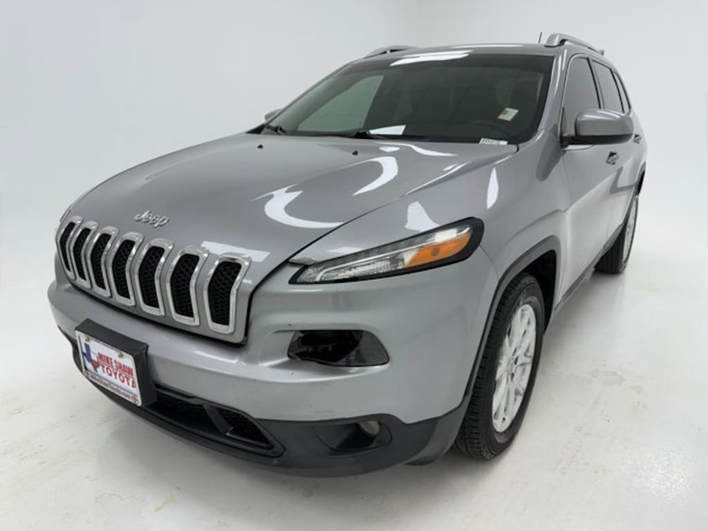 Used 2018 Jeep Cherokee Latitude Plus SUV