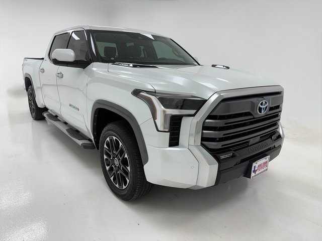 2022 Toyota Tundra Limited photo 2