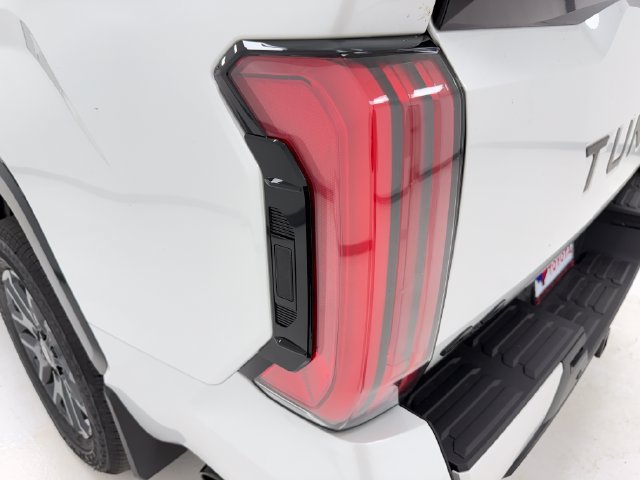 2026 Toyota Tundra Platinum - Photo 36